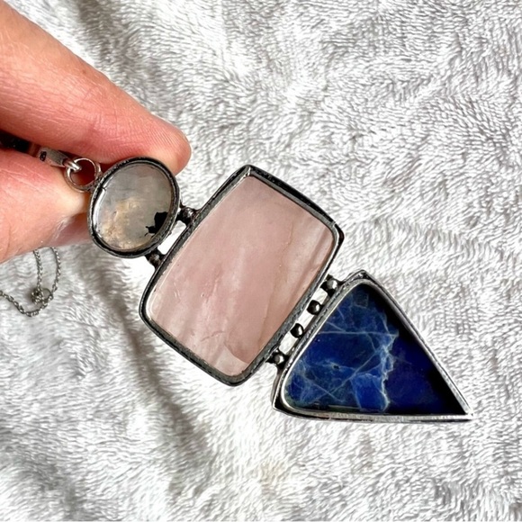 925 Rainbow Flash Moonstone + Rose Quartz + Sodalite Pendant Necklace - Picture 6 of 10
